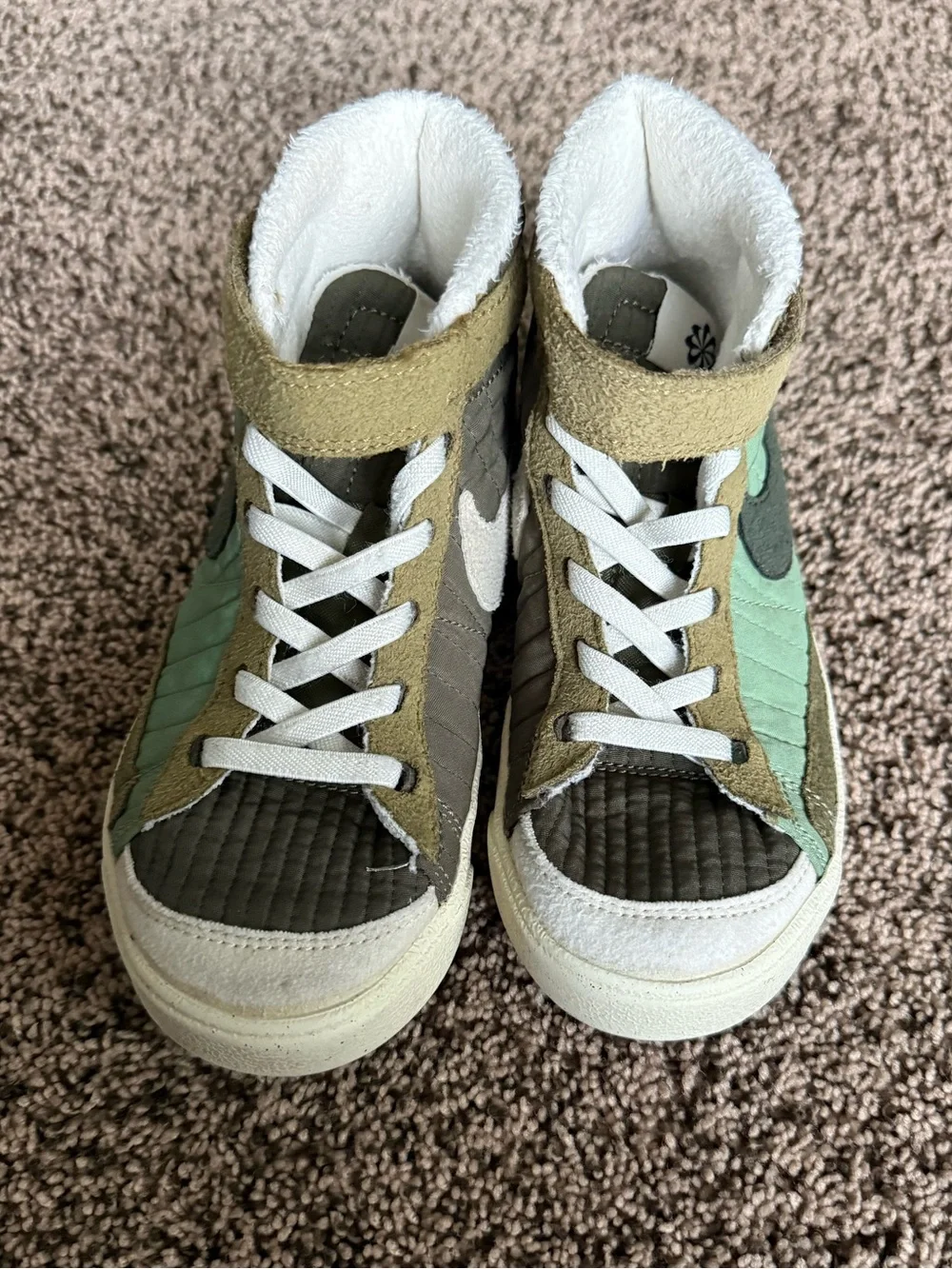 Nike Blazer Mid 77 PS Oil Green kids size 11